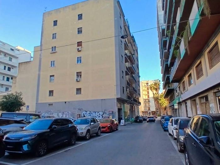 Appartamento con 5 locali in vendita in Via Tevere, Gelone Cadorna, Siracusa