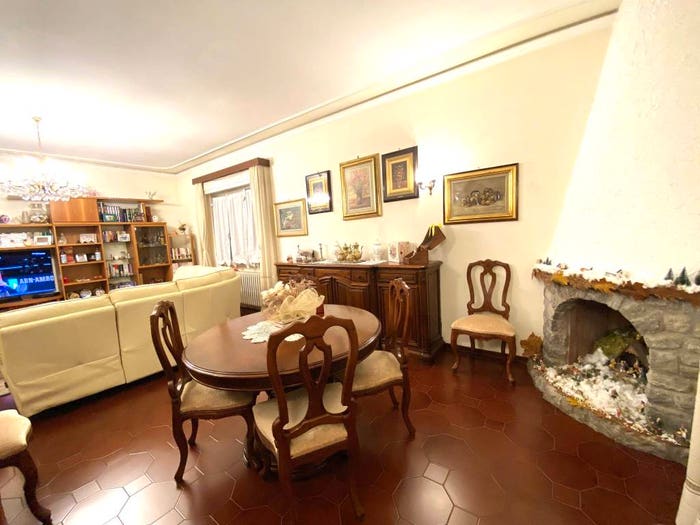 Appartamento quadrilocale in vendita in Via Abruzzo, MontecatiniTerme