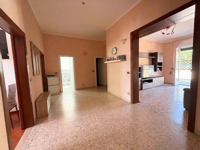 Appartamento con 5 locali in vendita in Via Vincenzo Bellini, Porta al Prato San Jacopino, Firenze