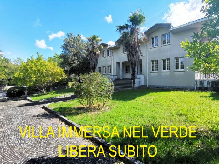 Casa con 6 locali in vendita in Via Bruno Buozzi, Centro, Cagli