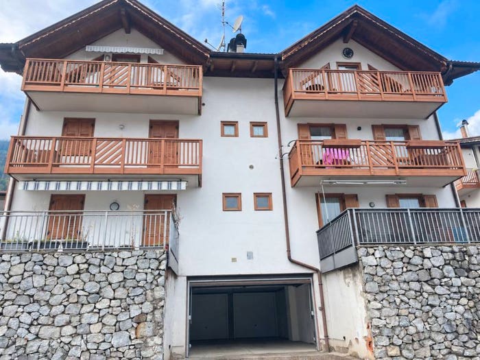 Appartamento trilocale in vendita in Via Molini, Centro, Malè