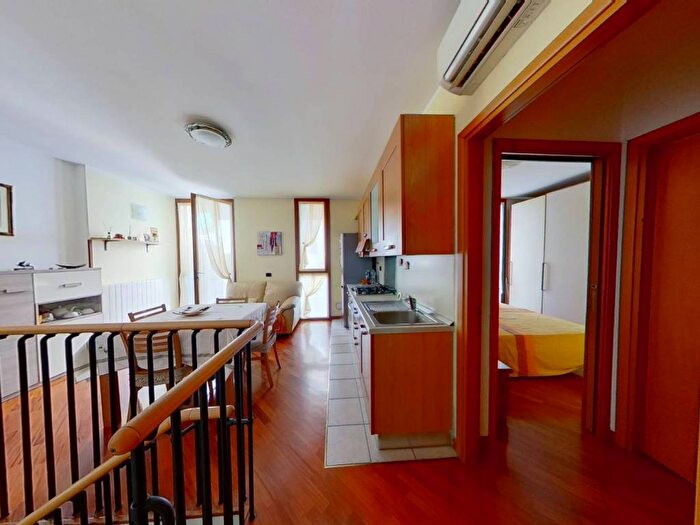 Appartamento bilocale in vendita in Via G Di Vittorio, Quinto Romano, Milano