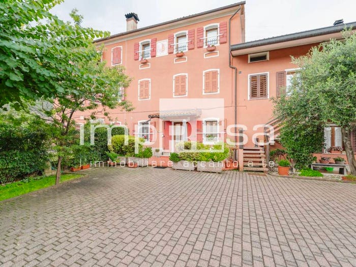 Casa con 6 locali in vendita in via Van, Valmareno, Follina