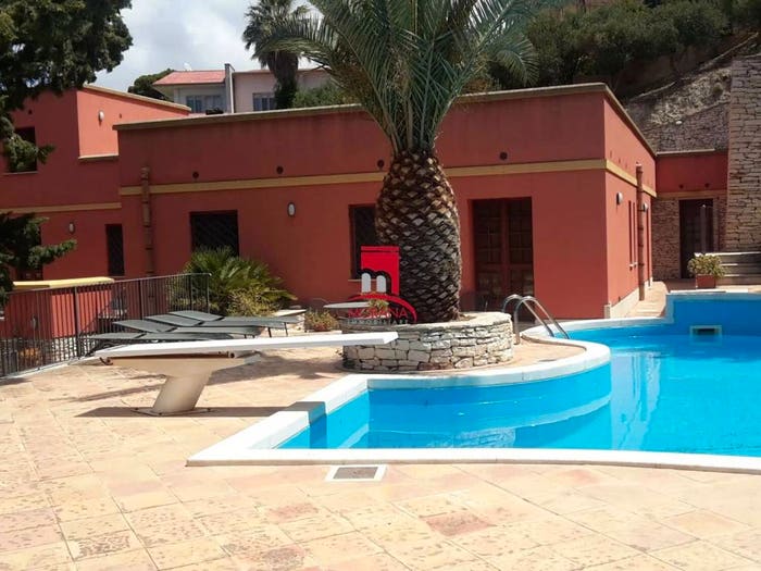 Casa con 6 locali in vendita in Via San Anna, Casa Santa, Erice