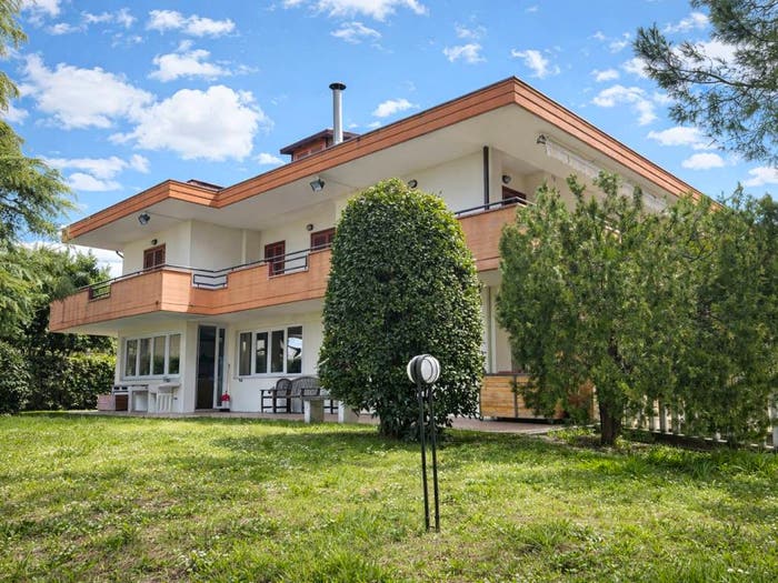 Casa con 6 locali in vendita in Via dei Peschi, Ascoli Piceno