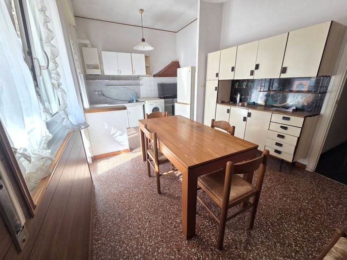 Appartamento trilocale in vendita in Via Sant'alberto, Sestri Ponente, Genova