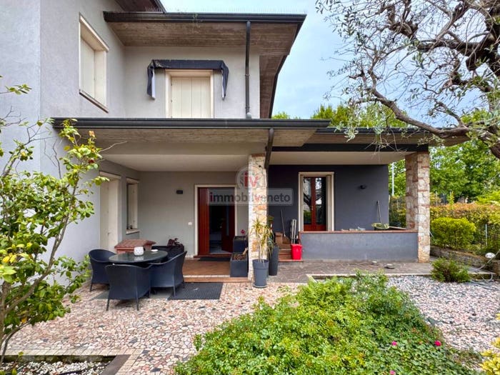 Casa con 6 locali in vendita in VIA PALLADIO, Vò, Brendola