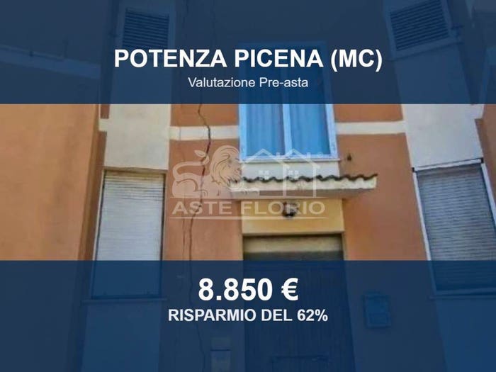Appartamento quadrilocale in vendita in Contrada Fosso a Mare, Centro, Potenza Picena