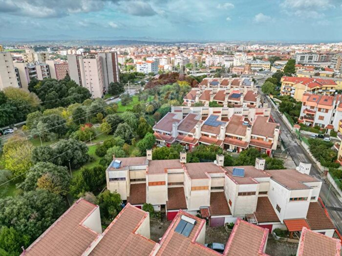 Casa con 6 locali in vendita in Via Rodolfo Morandi, Carbonazzi Acquedotto, Sassari
