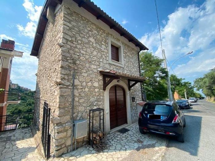 Casa trilocale in vendita in Via Marcellina, Centro, San Polo dei Cavalieri