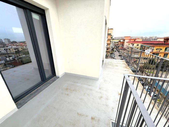 Appartamento trilocale in vendita in Via Ferrara, Arzano