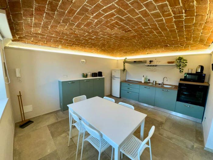 Casa quadrilocale in vendita in Via Settembre, Centro, Castagnole Monferrato