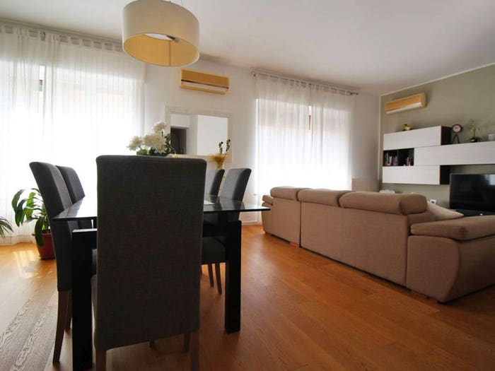 Appartamento con 5 locali in vendita in Via Domenico Scinà, Borgo Vecchio, Palermo