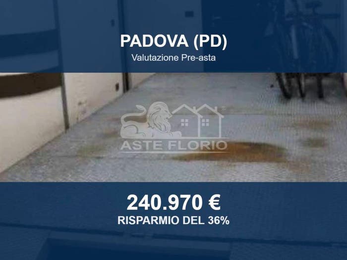 Appartamento bilocale in vendita in Via Vescovado, Piazze Duomo Santo Santa Sofia Altinate Savonarola Ponte Molino, Padova