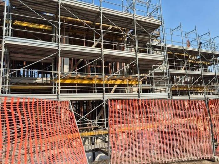 Appartamento trilocale in vendita in Via Vittorio Veneto, Centro, Lentate sul Seveso