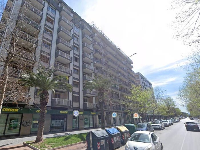 Appartamento con 5 locali in vendita in Via Barletta, Immacolata, Foggia