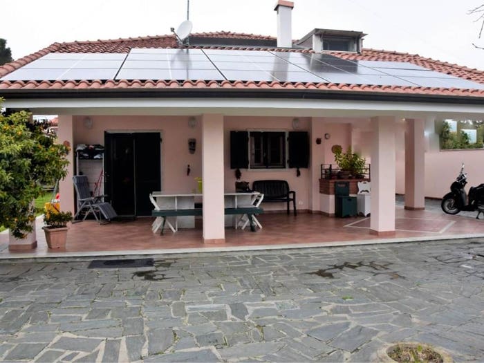 Casa con 6 locali in vendita in Avenza, Carrara
