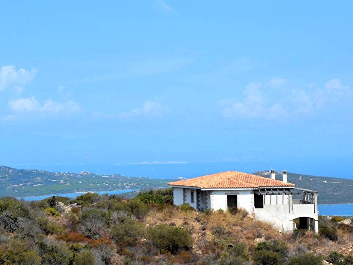 Casa con 6 locali in vendita in SP, Tempio Pausania