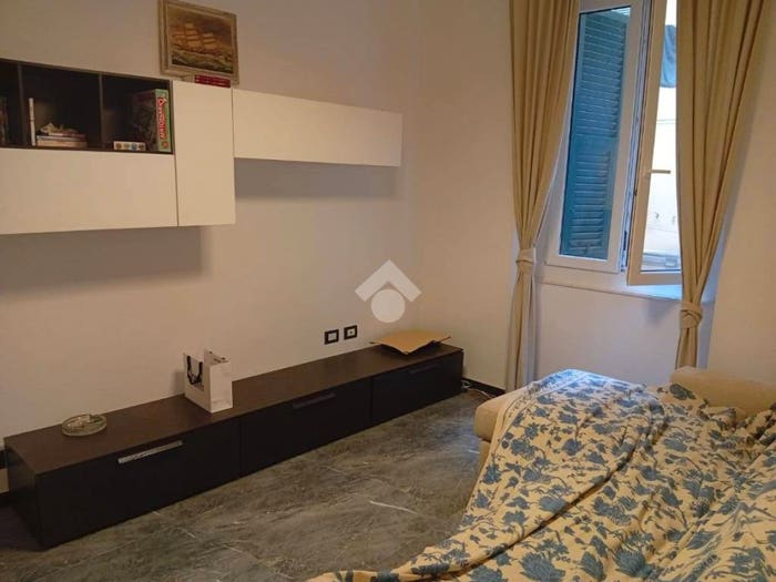 Appartamento trilocale in vendita in Via Bobbio, Marassi, Genova