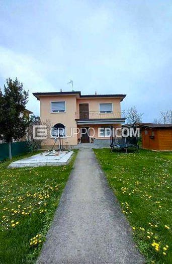 Appartamento con 6 locali in vendita in Via Pezzut, Centro, Azzano Decimo
