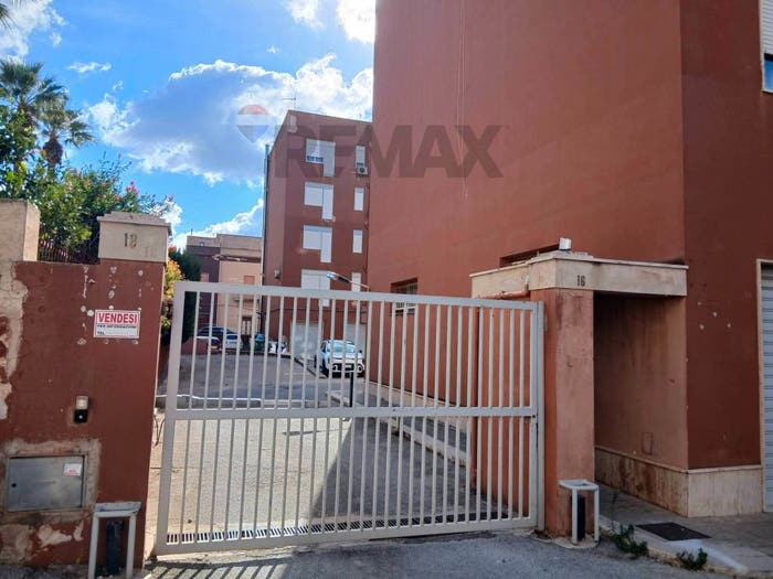 Appartamento con 6 locali in vendita in Via Principe Di Napoli, Casa Santa, Erice