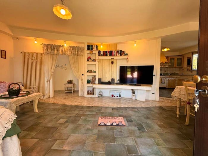 Casa quadrilocale in vendita in Via Caranfe, Monte di Procida