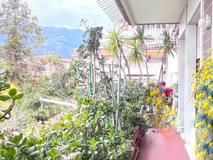 Appartamento trilocale in vendita in Centro, Massa