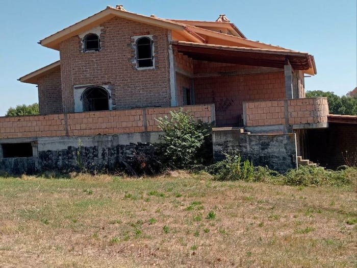 Casa con 6 locali in vendita in Strada Provinciale Cimina, Nepi