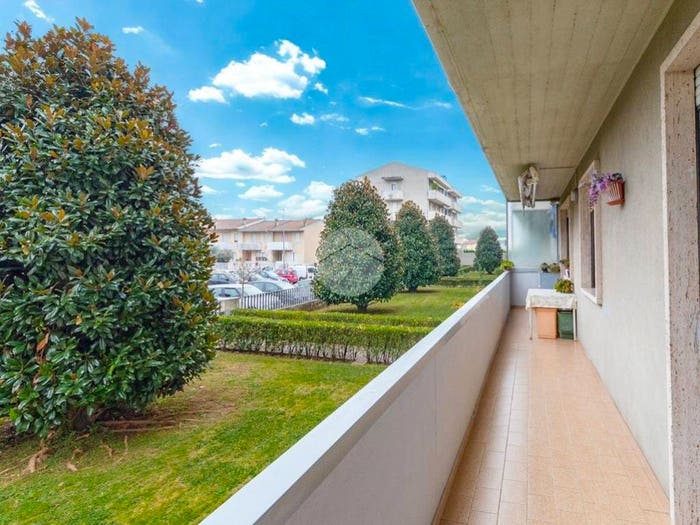 Appartamento quadrilocale in vendita in Via tagliamento, Bussolengo