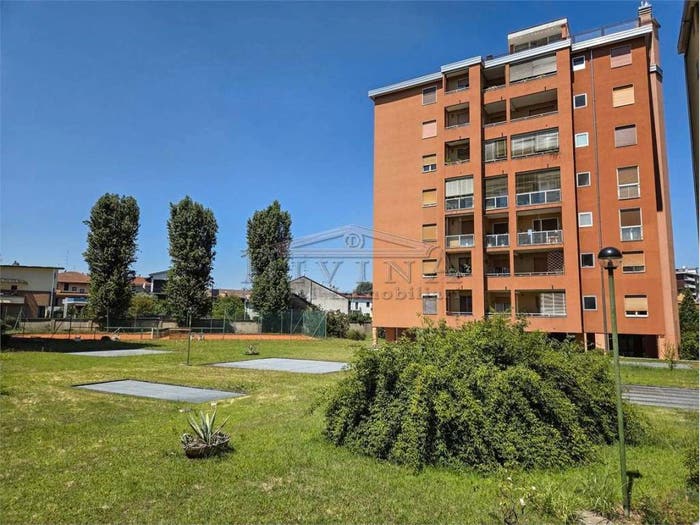 Appartamento trilocale in vendita in PIAZZA DEL SANTUARIO, Centro, Garbagnate Milanese