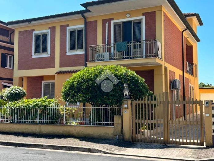 Appartamento trilocale in vendita in Via moncenisio, Gionchetto, Latina