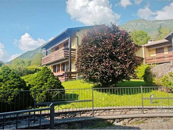 Appartamento quadrilocale in vendita in via provinciale, Barzio