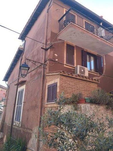 Casa quadrilocale in vendita in Via Magenta, Centro, Capena