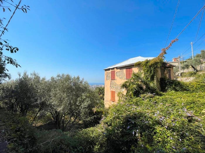 Casa con 6 locali in vendita in Via Fontanile, Quezzi, Genova