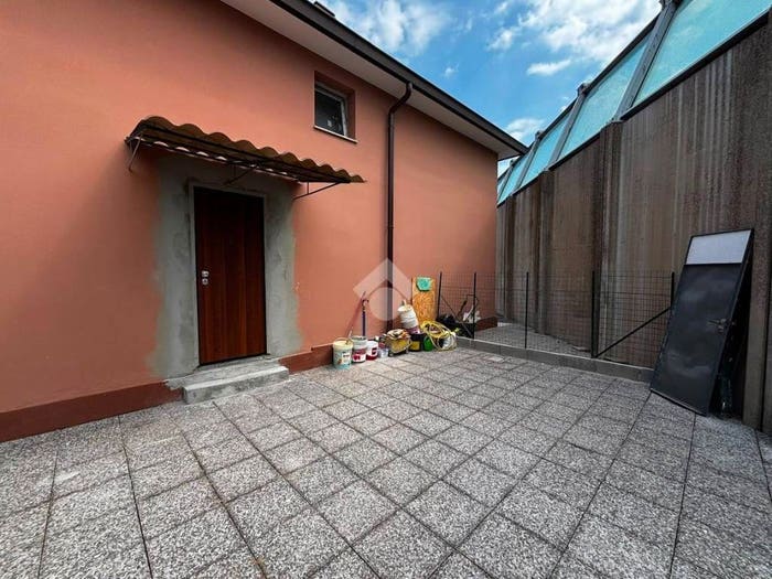 Appartamento bilocale in vendita in Via XXV Aprile, Osio Sopra