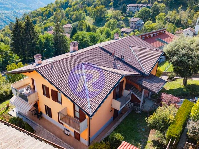 Appartamento con 6 locali in vendita in via San Sebastiano A, Centro, Zogno