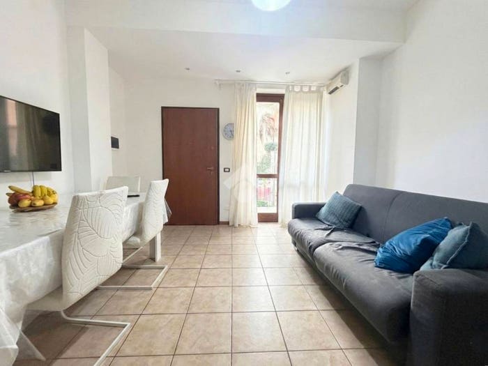 Appartamento bilocale in vendita in Via IV Novembre, Grezzago