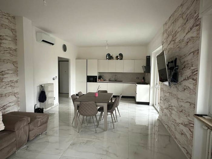 Appartamento trilocale in vendita in Via Michelangelo Buonarroti, Centro, Carmagnola