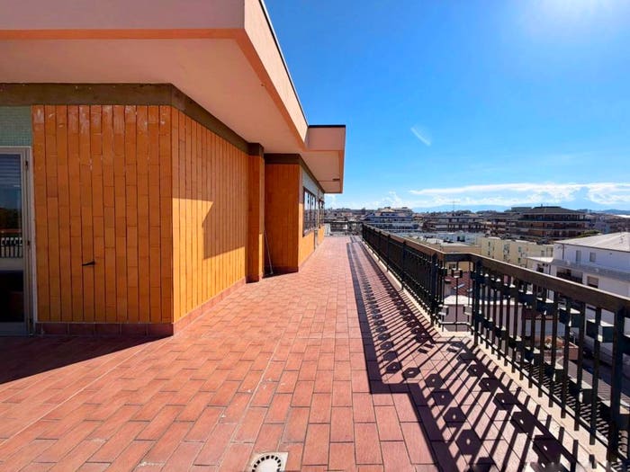 Casa quadrilocale in vendita in Via Giovanni De Caesaris, Stadio Lungomare Colombo, Pescara