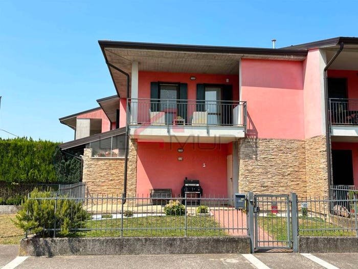 Appartamento con 6 locali in vendita in Nogara