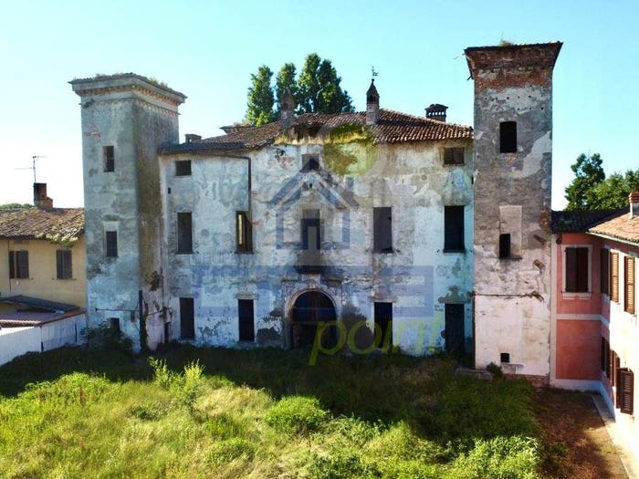 Casa con 6 locali in vendita in VIA ROMA, Centro, Caselle Lurani