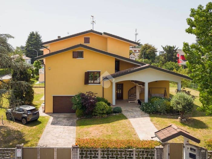 Casa con 6 locali in vendita in Via Gramsci, Pantigliate