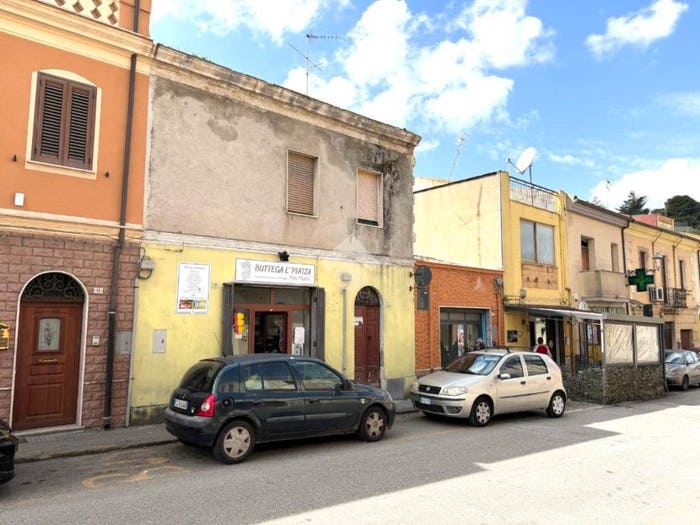 Casa trilocale in vendita in Via Colonnello Serra, Ossi