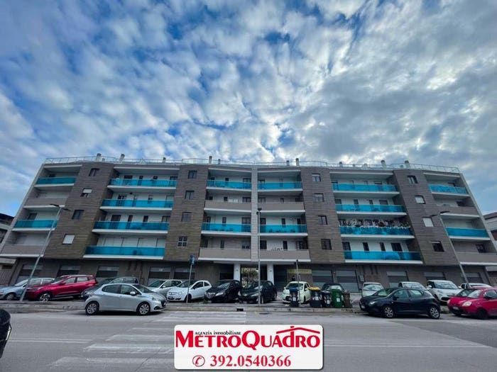 Appartamento quadrilocale in vendita in Corso del Mezzogiorno, Vigili del Fuoco, Foggia
