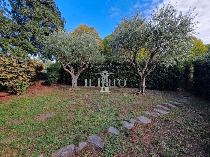 Appartamento con 5 locali in vendita in Via della Prunaia, Centro, Campi Bisenzio