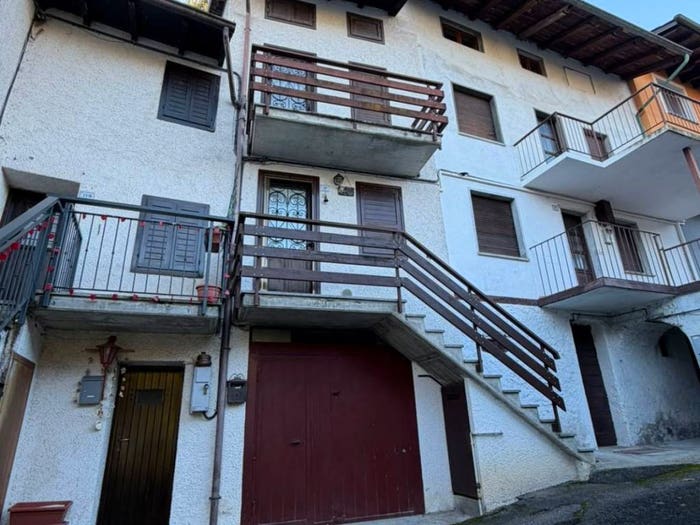 Appartamento bilocale in vendita in Via Balzarini, Faedo Valtellino