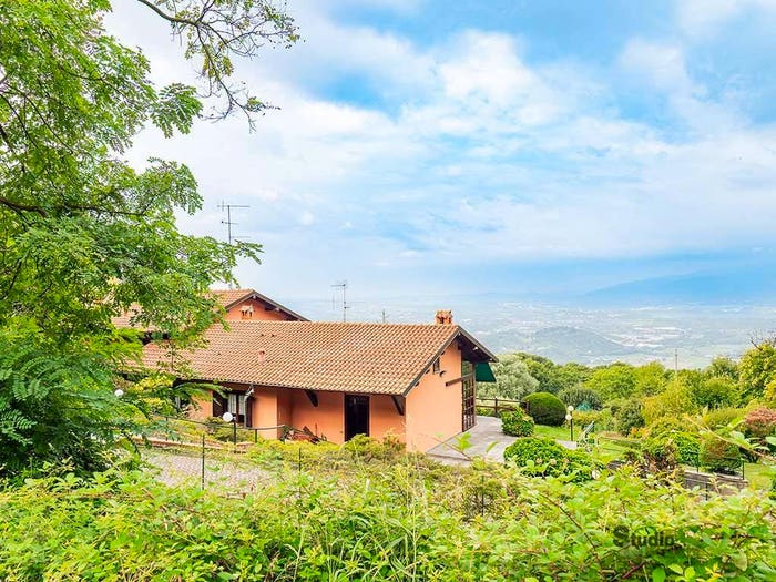 Casa con 5 locali in vendita in Via Lecco, Ravellino, Colle Brianza