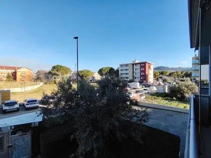 Appartamento trilocale in affitto in Via Giorgio Almirante, Centro, Montesilvano