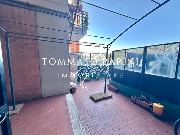 Appartamento con 5 locali in vendita in Via Valdinievole, Novoli, Firenze