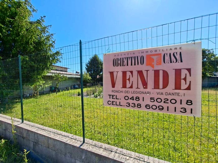 Casa bilocale in vendita in Via Camillo Benso di Cavour, Centro, Ronchi dei Legionari